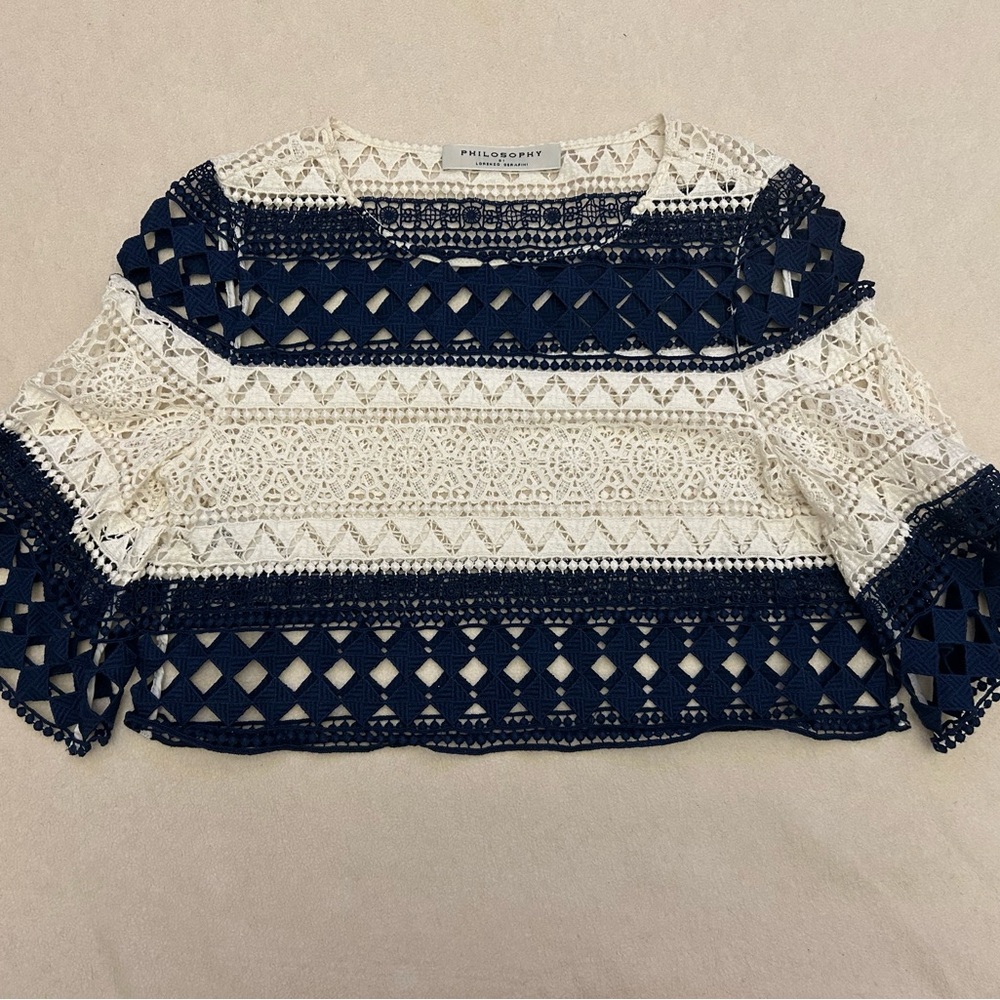 Philosophy di Lorenzo Serafini Navy and Cream Lace Crop Top